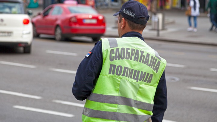 Šta sve Srbi neće smisliti samo da KAZNU NE PLATE