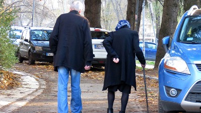 Brnabić tvrdi da penzioneri u Srbiji bolje žive od onih u Nemačkoj i Luksemburgu: Stvarnost i statistički podaci je demantuju