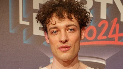 Pobednik Evrovizije Nemo vraća trofej u znak protesta zbog Izraela