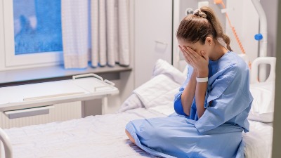 Lekarka rekla ženi (26) da je POBEDILA RAK, a nekoliko sati kasnije usledio ŠOKANTNI PREOKRET (VIDEO) 