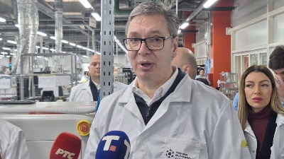 Student iz Niša: Vučić mogao da obiđe i fabrike koje su se zatvorile, čisto da vidi koliko sve ruši i uništava