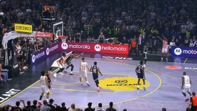 Neobjašnjiv potez Batlera u poslednjem napadu Zvezde (VIDEO)