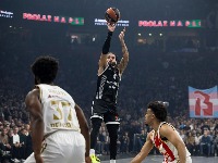 Tabela EL posle novog poraza "večitih": Jedni na ivici plej-ina, a drugi zakucani za dno (FOTO)