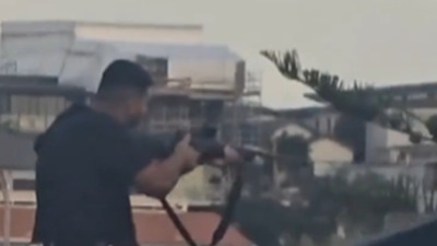 PUCALI NA SVE ŽIVO Pojavio se novi UZNEMIRUJUĆI snimak masakra u Australiji (VIDEO)