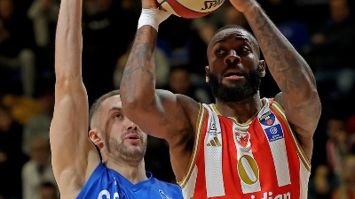 Preokret posle šokantnog početka: Zvezda konačno pobedila Spartak