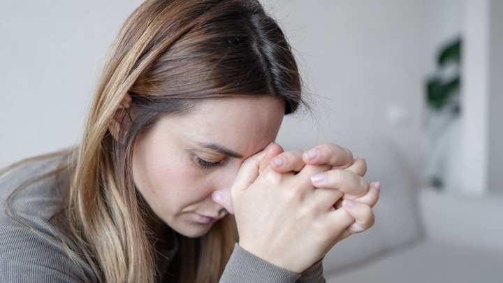 Tanja je nasledila kuću, a kada je bratu bio potreban dom, pustila ga je da se useli: A onda je njegova devojka počela da IZBACUJE USPOMENE NA MAMU 