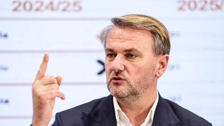 Ostoja Mijailović IZVLAČI pare iz Partizana preko svojih firmi, a priča kako PUNI budžet