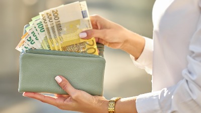 OVA 2 znaka će se OBOGATITI U 2026. godini: Pare će im se slivati u novčanik kao reka 