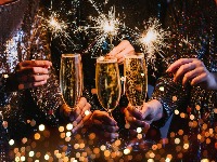 Kako se znaci pripremaju za Novu godinu? Evo ko se najviše raduje hrani i kućnoj atmosferi, a ko planira spektakularnu proslavu