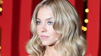 "Tata i deda su POBEGLI IZ SOBE zbog mojih 18+ scena": Poznata glumica progovorila o roditeljima