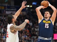 Brutalan tripl-dabl Jokića: Nadigrao Šenguna i srušio Hjuston!