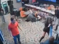 Opšta makljaža u kladionici: Leteli stolovi i stolice (VIDEO)