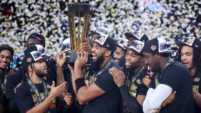 Niksi osvojili NBA Kup: Uzeli trofej posle 52 godine