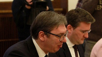 OPTUŽEN MINISTAR, PONOSNI PREDSEDNIK: Vučić stao iza Selakovića usred afere Generalštab