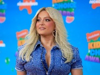 Pevačica albanskog porekla objavila KONKURS ZA DEČKA: „Mora da bude BOGATIJI od mene, neću da plaćam pola računa“