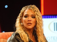 Mariji Mikić polupali prozor na autu u Makedoniji (FOTO)