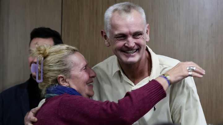 Pognuta glava Žarka Paspalja: Grobari ga "častili" uvredama i pogdnim gestikulacijama (VIDEO)