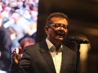 Veselinović (SSP) : Za godinu dana bez posla ostalo preko 8.800 radnika za koje je država dala preko 110 miliona evra subvencija