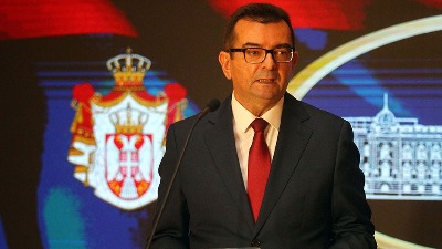 Veselinović: Senat Univerziteta u NS postao još jedan mesni odbor Srpske napredne stranke