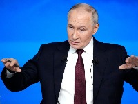 Pogledajte kartu iza Putina dok je govorio u Moskvi: Poslata poruka Ukrajini (FOTO)