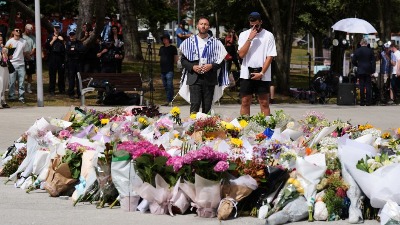 Heroju koji je razoružao teroristu na plaži Bondi uručen ček na 2,5 miliona dolara