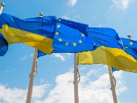 EU KOČI KIJEV: Nema brzog članstva, nude "utešne" pogodnosti!