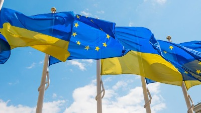 EU KOČI KIJEV: Nema brzog članstva, nude "utešne" pogodnosti!