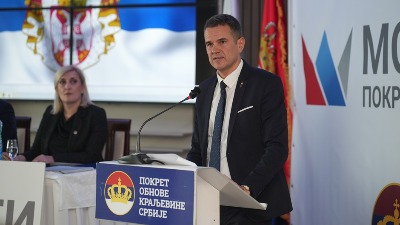 Monarhisti: Vučić lažnim najavama izbora pokušava da ugasi proteste