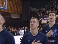 "Brukate nas, brukate Sarajevo!": Novinarka digla glas zbog incidenata na meču BiH - Srbija