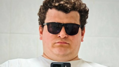 Poznati komičar Goran Vinčić "PUMPAO" na nastupu: Snimak ima pola miliona pregleda (VIDEO)