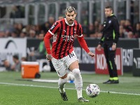 "Ibra nas je tukao": Bivši as Milana ŠOKIRAO