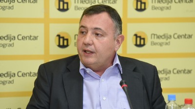 Dragomir Anđelković: Krajnje cinično da Vučić priča o nacionalnim interesima