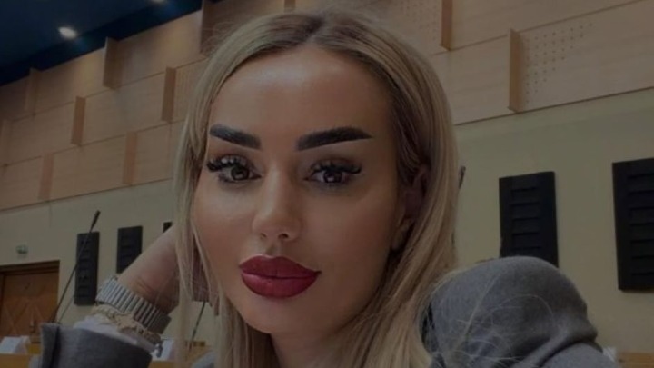 Političarka iz RS završila pravo za 4 meseca? Tvrdi da je diplomirala u Beogradu, prozvali je "turbo studentkinjom"