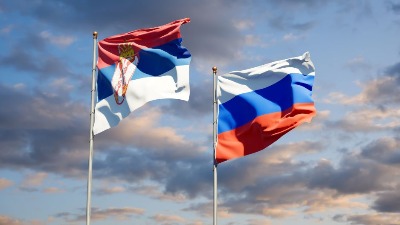 RUSKI TRAG U SRBIJI: Hakerske akcije, svinjske glave i politički haos - Mond otkriva sve!