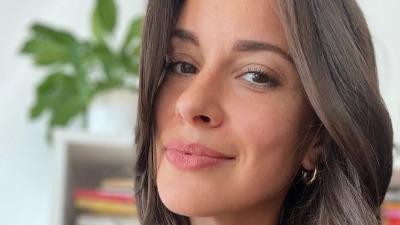 Dragana Kosjerina u elegantnoj haljini sa zanimljivim detaljem OČARALA lepotom i harizmom (FOTO) 