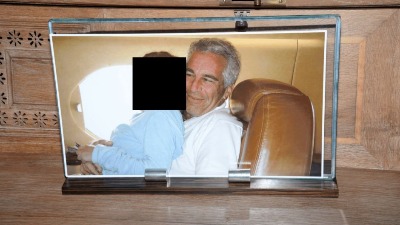 "Imao je ekstremno deformisan polni organ, zbog toga je i postao predator": Šok ispovest Epstinove ROBINJE