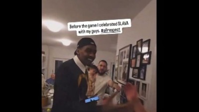 "Srećna slava, domaćine": Ono kad ti Kvinsi Miler dođe na slavu (VIDEO)