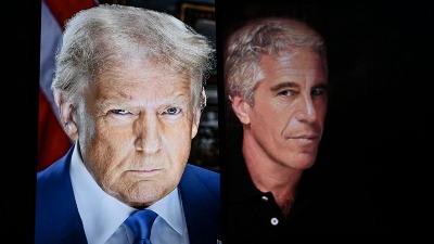 Vraćena skandalozna Trampova fotografija sa Epstajnom: Pokušali da zataškaju? (FOTO)