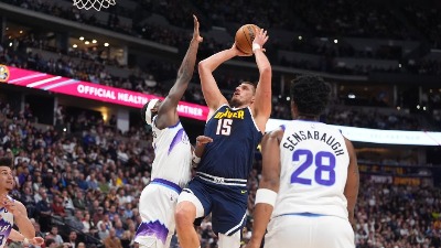 NESTVARNI JOKIĆ Tripl-dabl kao od šale za tri četvrtine!