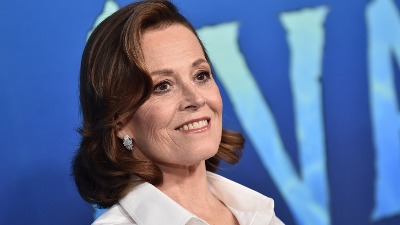 Poznata glumica (76) progovorila o KONTROVERZNOM POLJUPCU iz novog "AVATARA": U vreme snimanja imao je između 14 i 16 godina