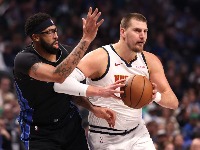 Jokić briljrao, Denver izgubio: Trijumf Dalasa posle drame (VIDEO)