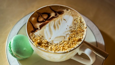 Štetnije je od šećera, a dodajete ga u kafu svaki dan: Ova sitnica vam PODIŽE PRITISAK I BLOKIRA CREVA