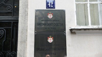 Pet članova Izborne komisije VST-a podnelo neopozive ostavke