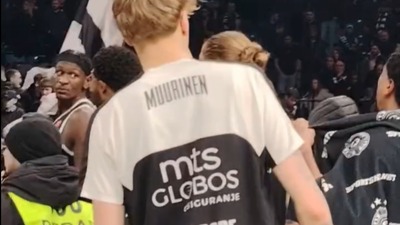 Haos u Areni posle meča: Grobari gađali košarkaše upaljačima i flašama (VIDEO)