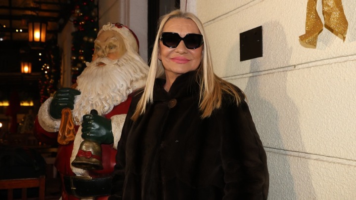 Vesna Zmijanac otkrila svoj SPECIJALITET ZA BOŽIĆ, pa sumirala 2025. godinu: "Ja i u bolnici pravim feštu" 