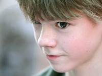 Dečak iz čuvenog božićnog filma je odrastao, a svi kažu da I dalje izgleda isto: Oženio je bivšu ženu Ilona Maska i napravio karijeru (FOTO, VIDEO) 