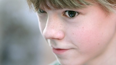 Dečak iz čuvenog božićnog filma je odrastao, a svi kažu da I dalje izgleda isto: Oženio je bivšu ženu Ilona Maska i napravio karijeru (FOTO, VIDEO) 