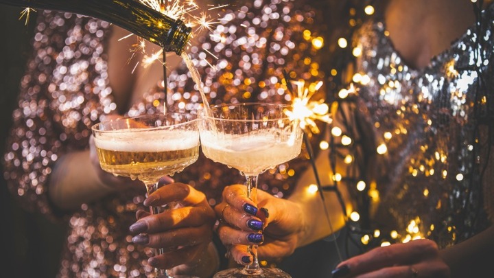 Pre nego što krenete na doček, uzmite kašiku OVOGA i spasite se mamurluka