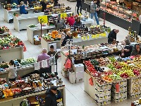 Cene na pijacama: Meso skuplje, pasulj jefitiniji - Beograđane "deru"