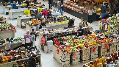 Cene na pijacama: Meso skuplje, pasulj jefitiniji - Beograđane "deru"